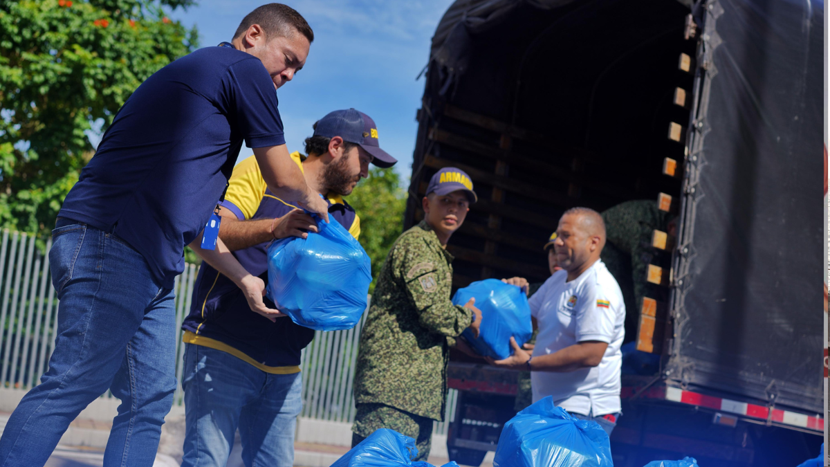 Ayudas a damnificados en Cartagena