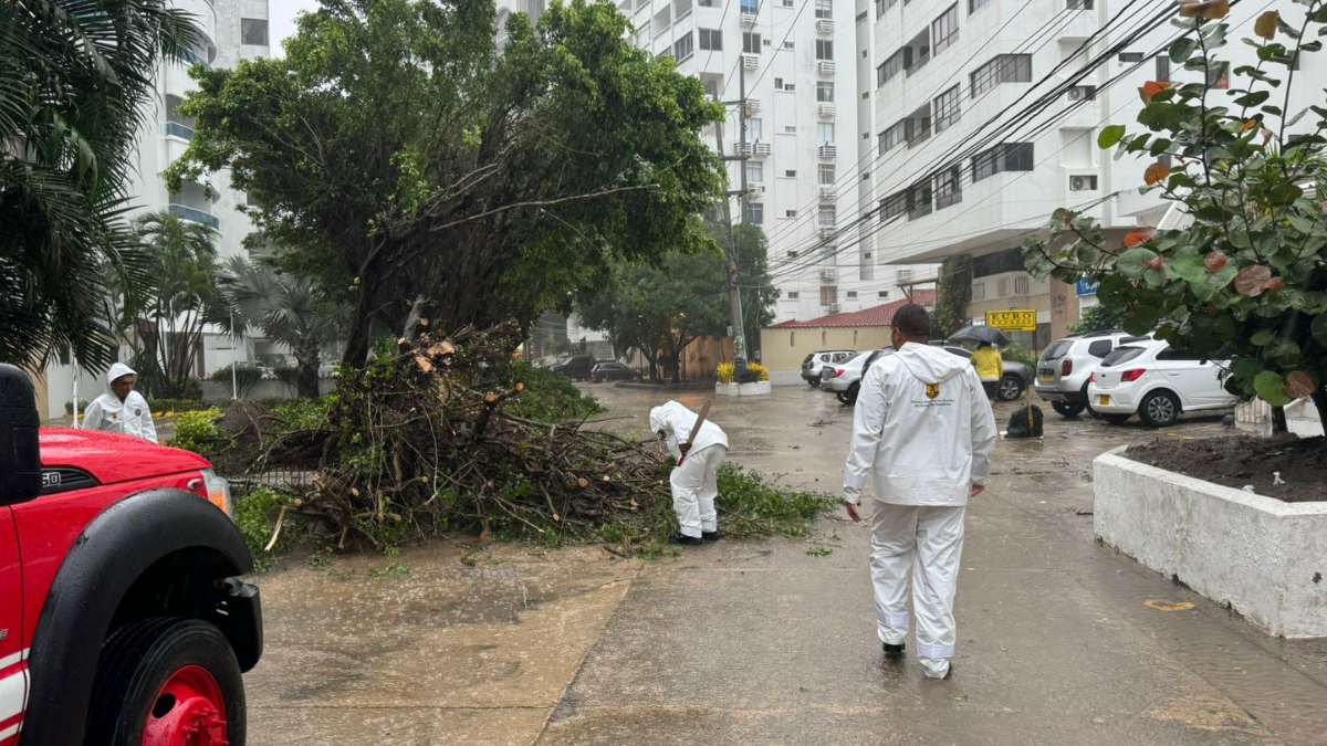 Bomberos atienden emergencias