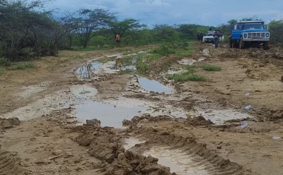Las comunidades indígenas siguen incomunicados.