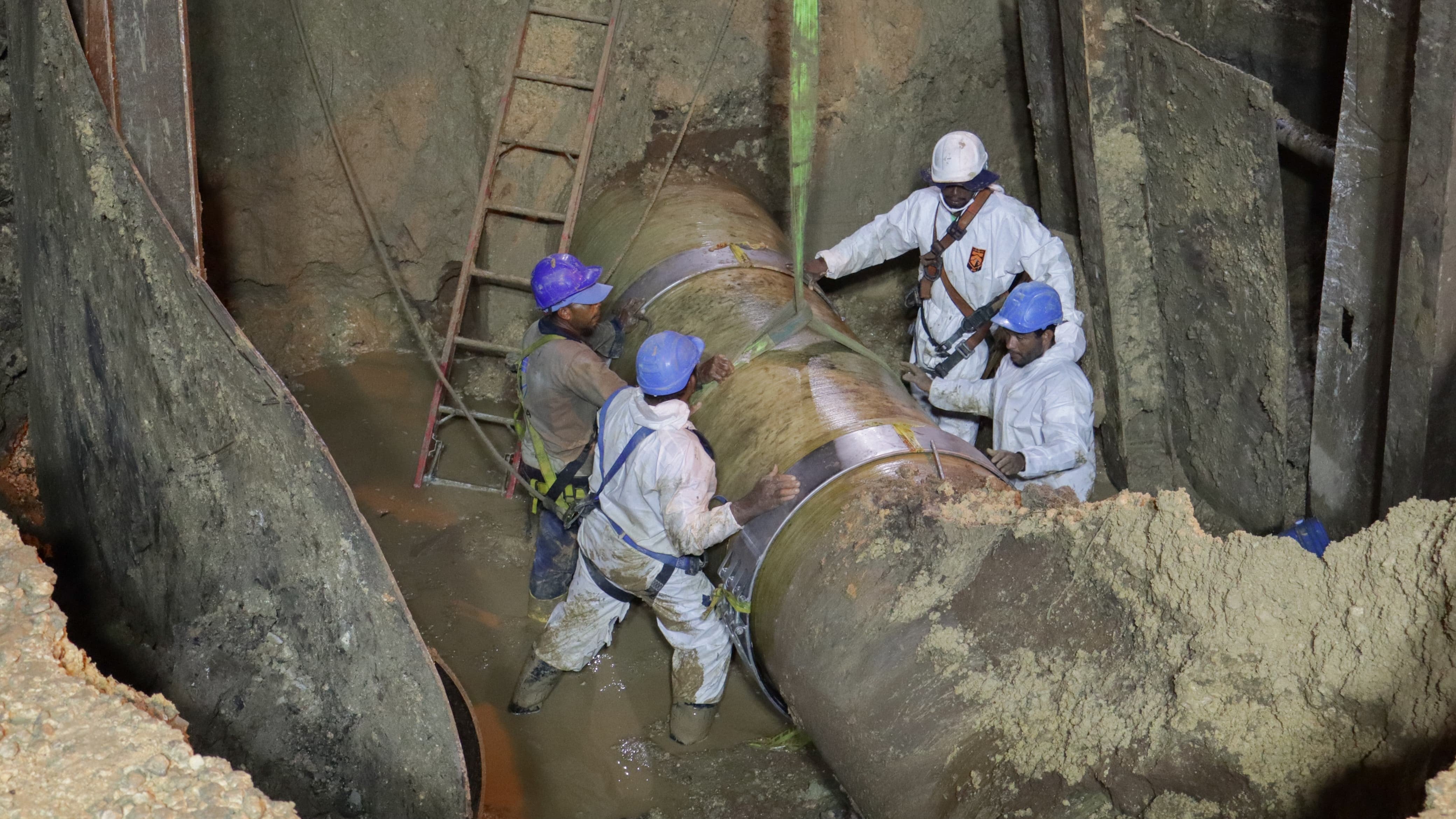 Reparación de tubo Aguas de Cartagena