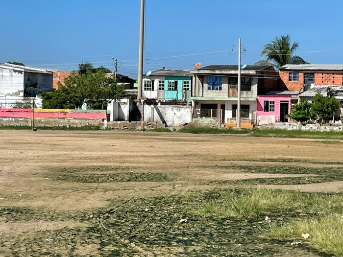 Habitantes del barrio El Líbano, en Cartagena, presentan quejas por infraestructura y falta de alumbrado público 5 dc 2024