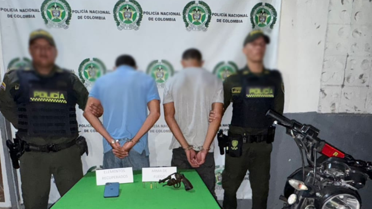 Capturados dos presuntos delincuentes con revólver en el barrio Blas de Lezo de Cartagena