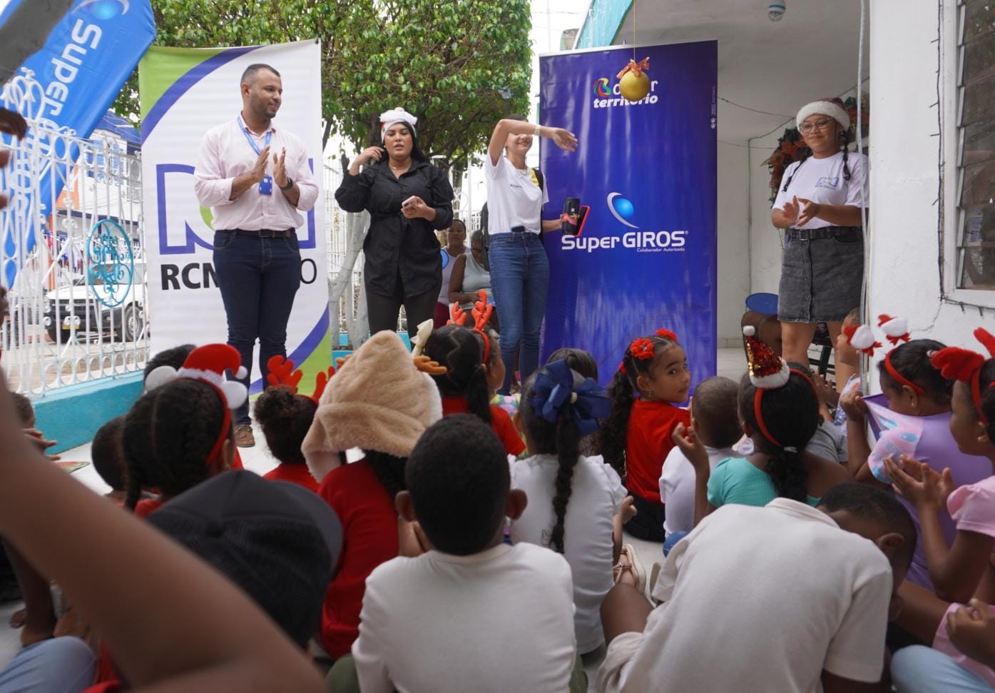 Novena en el barrio con RCN