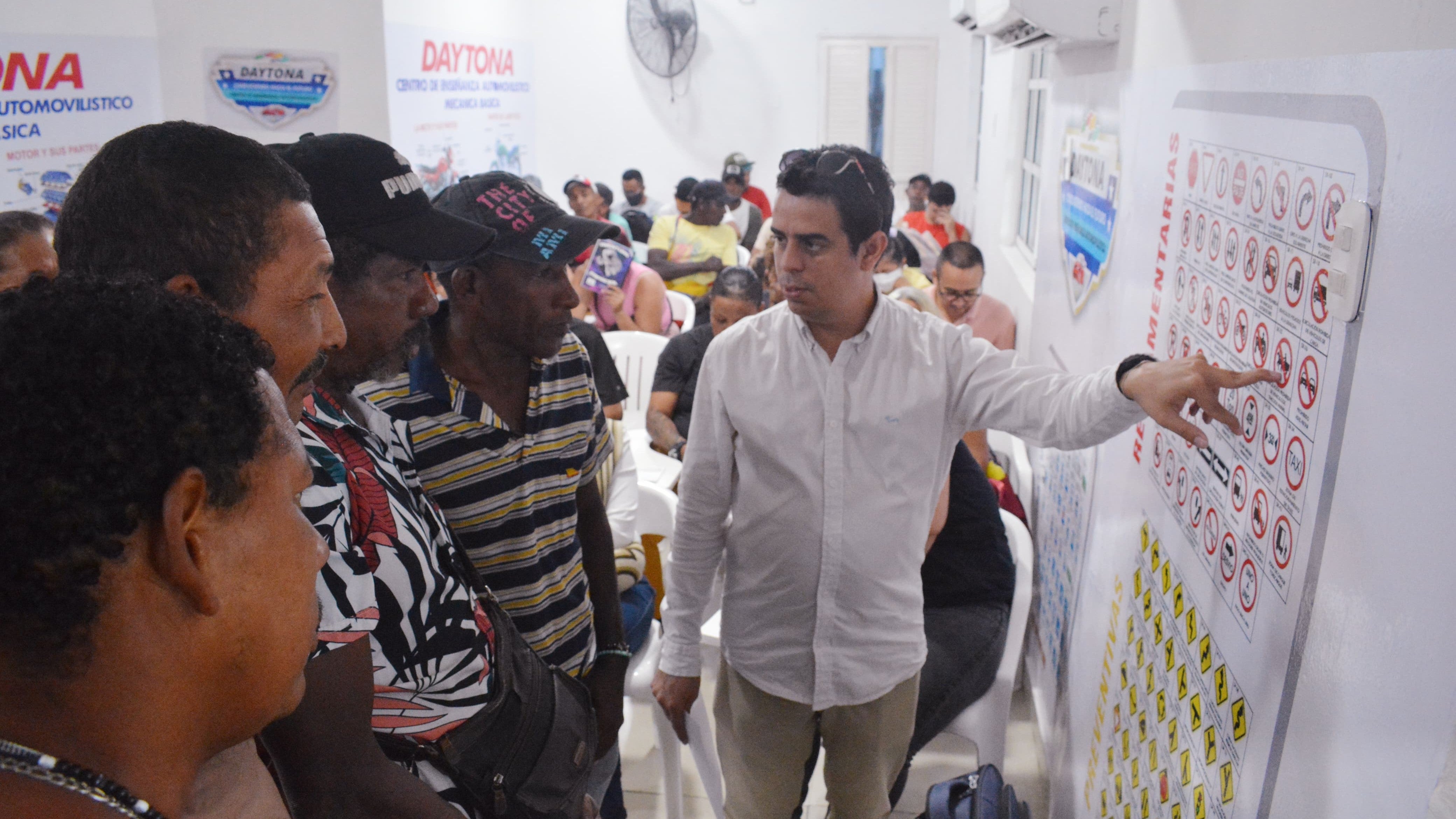 Transición de Vehículos de Tracción Animal Cartagena Diciembre 12