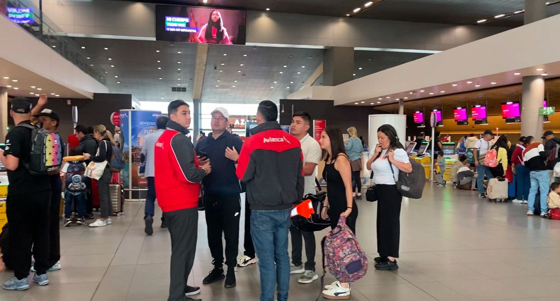 Pasajeros aeropuerto El Dorado