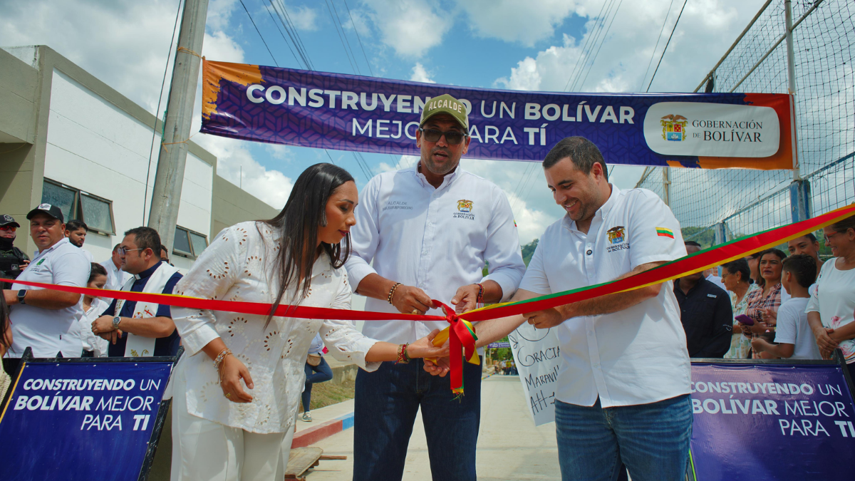 En solo 10 días la Gobernación entregó nueva calle pavimentada en San Juan Nepomuceno