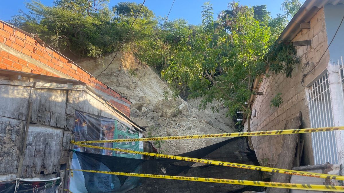 Deslizamientos en cercanías al Cerro de la Popa