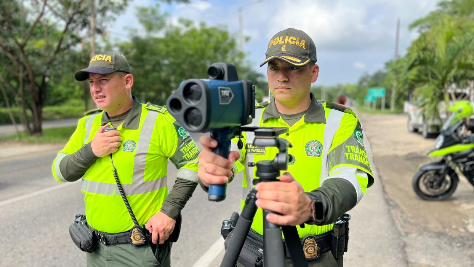 Operativos de control en las vías de Bolívar.