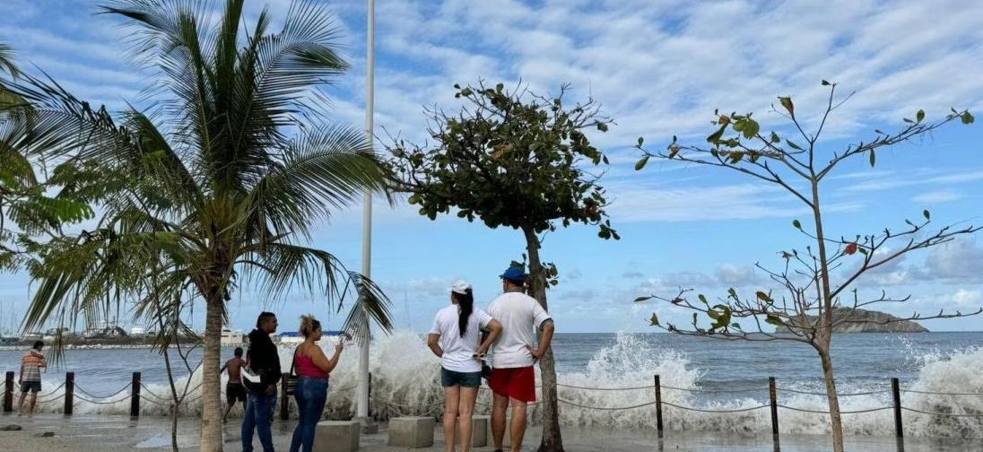 Ráfagas de hasta 24 nudos azotan a Santa Marta: Autoridades emiten advertencia