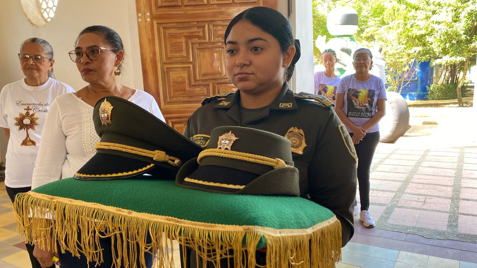 Bolívar honra la memoria de los héroes caídos: un homenaje eterno a los estudiantes de policía/Cartagena/18/01/2025
