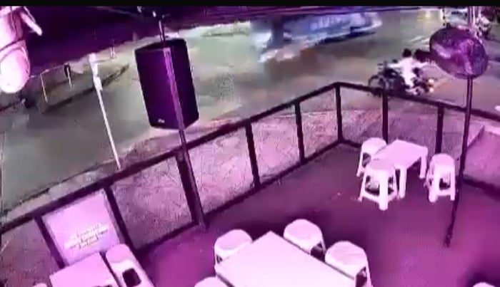 Accidente de motociclistas contra bus en Barranquilla 4 febrero 2025