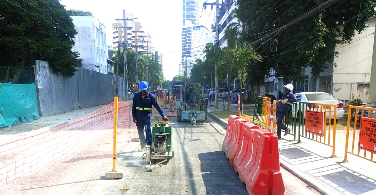 Arreglan calle en Bocagrande: habrá congestión vehicular