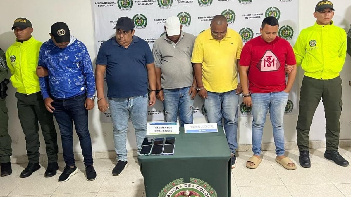 Imagen de los 5 detenidos por las autoridades