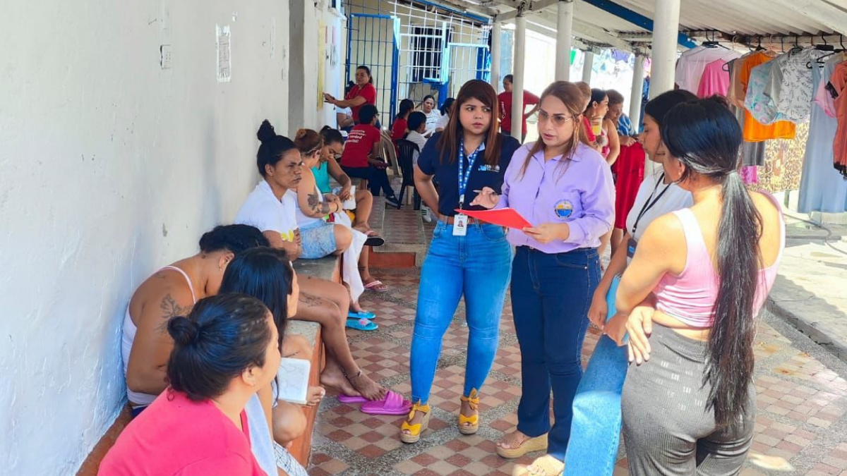 Caracterizan a internas de la cárcel de Santa Marta
