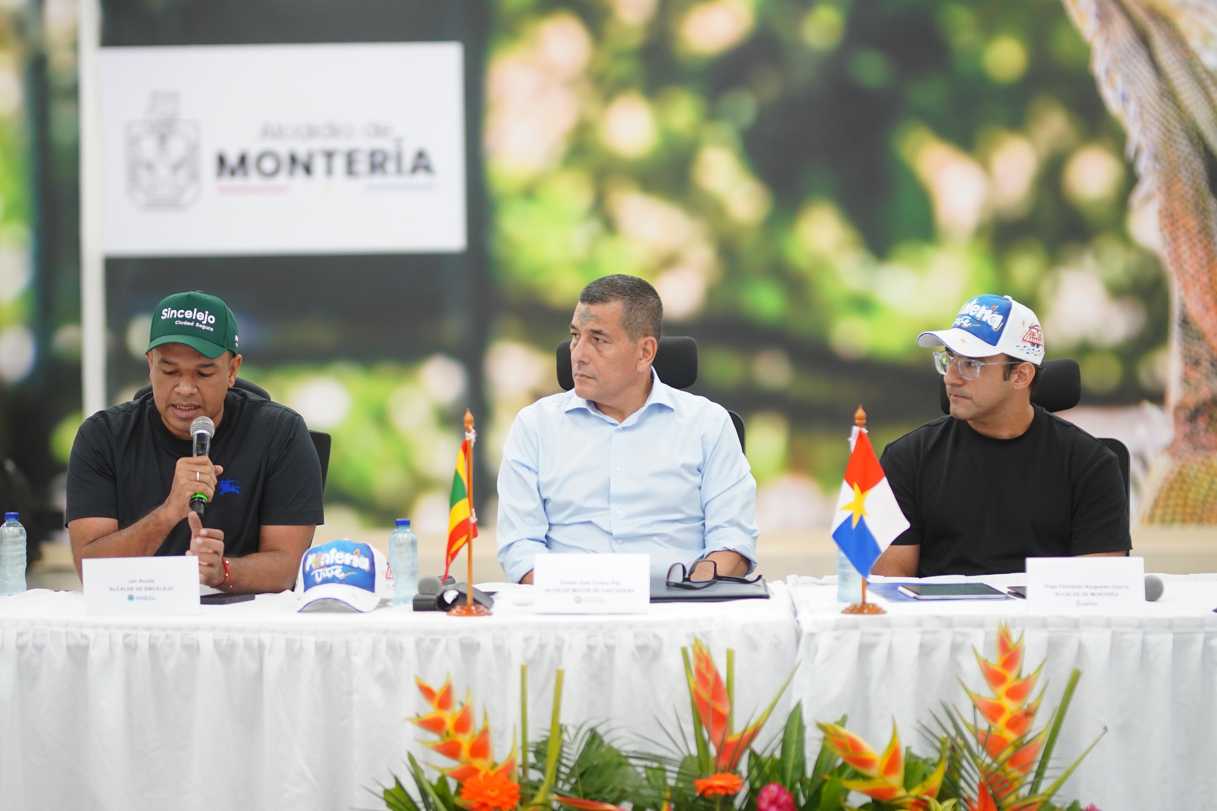 Reunión de alcaldes en Motería.