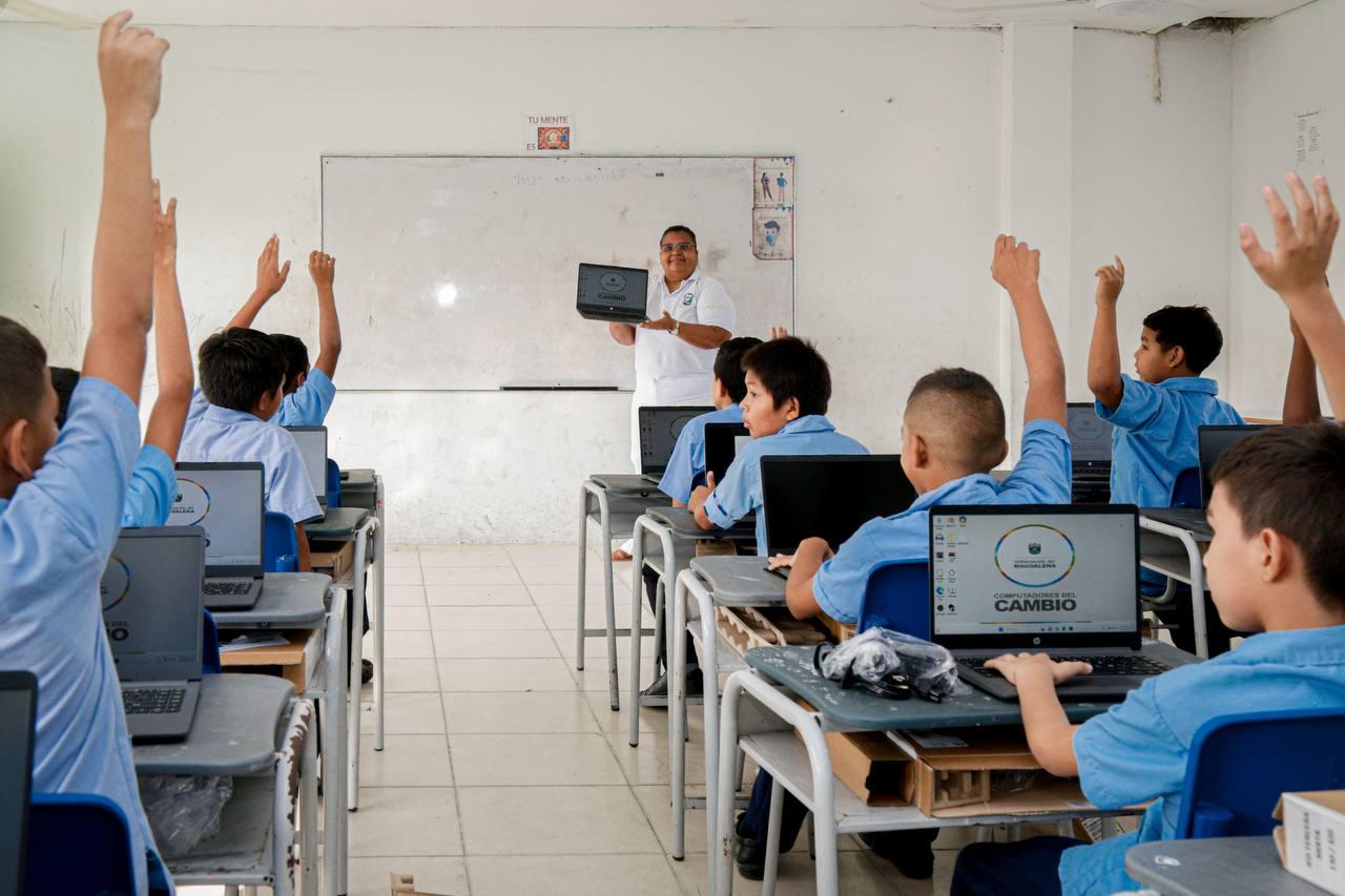El Magdalena redujo su brecha digital y superó la media nacional con la entrega de 19 mil computadores