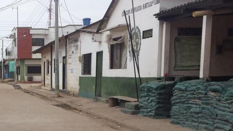 Policía Nacional activó un plan de defensa en el municipio de Hatillo, Loba, tras un presunto ataque contra la estación policial