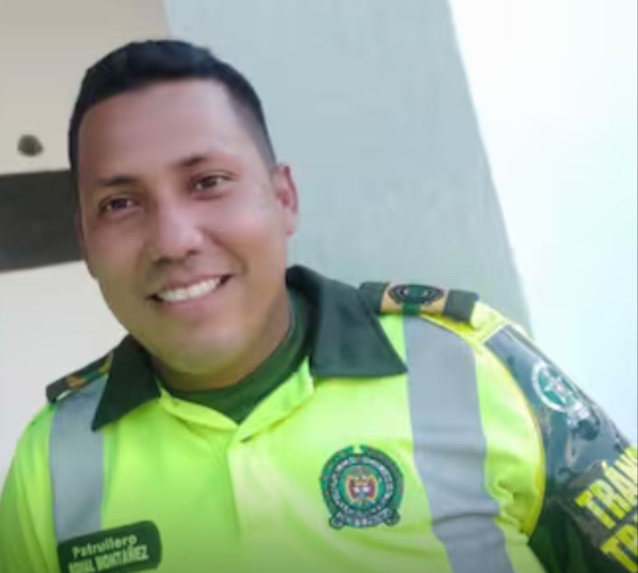 Ofrecen recompensa de $150 millones por asesinos de patrullero en ataque a puesto de control vial de la Policía