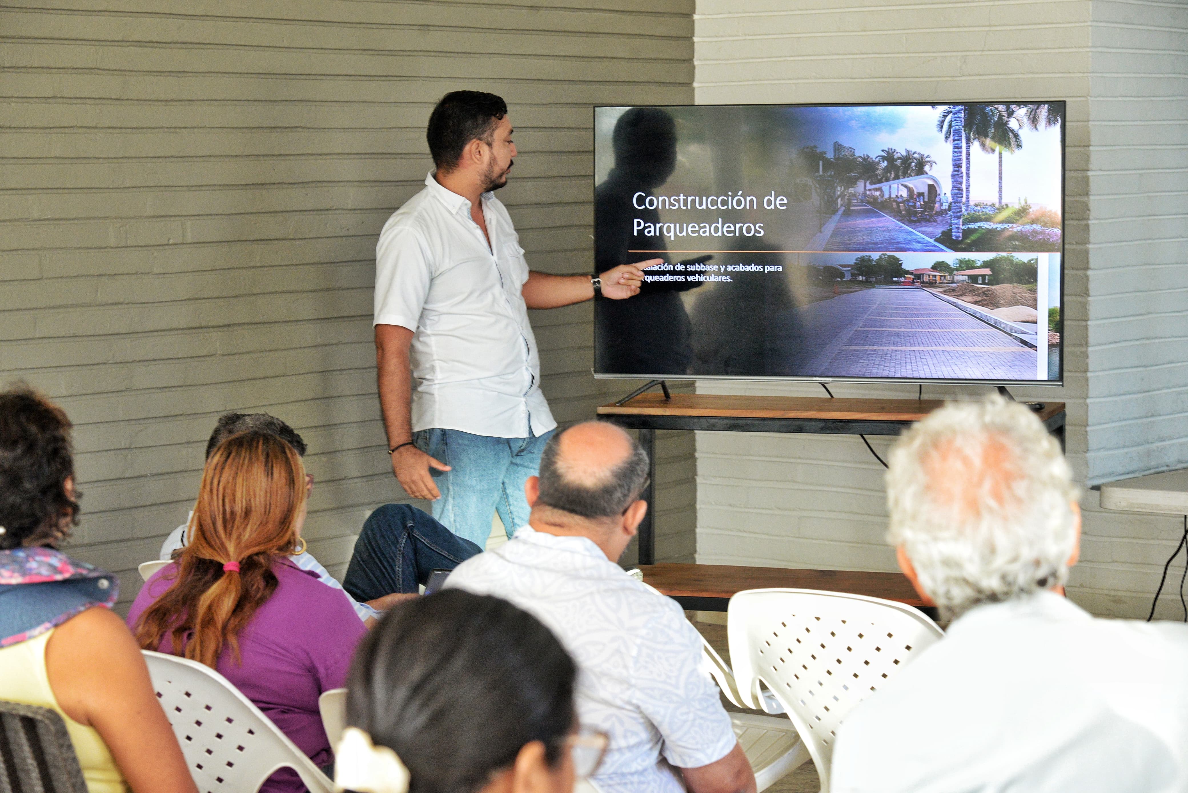 Secretaria de Infraestructura explican el desarrollo del megaproyecto Malecón del Mar