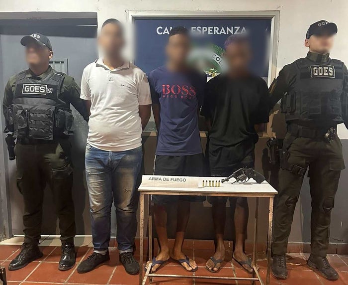 Tres capturados con arma ilegal en operativo del Plan Cazador en Cartagena.