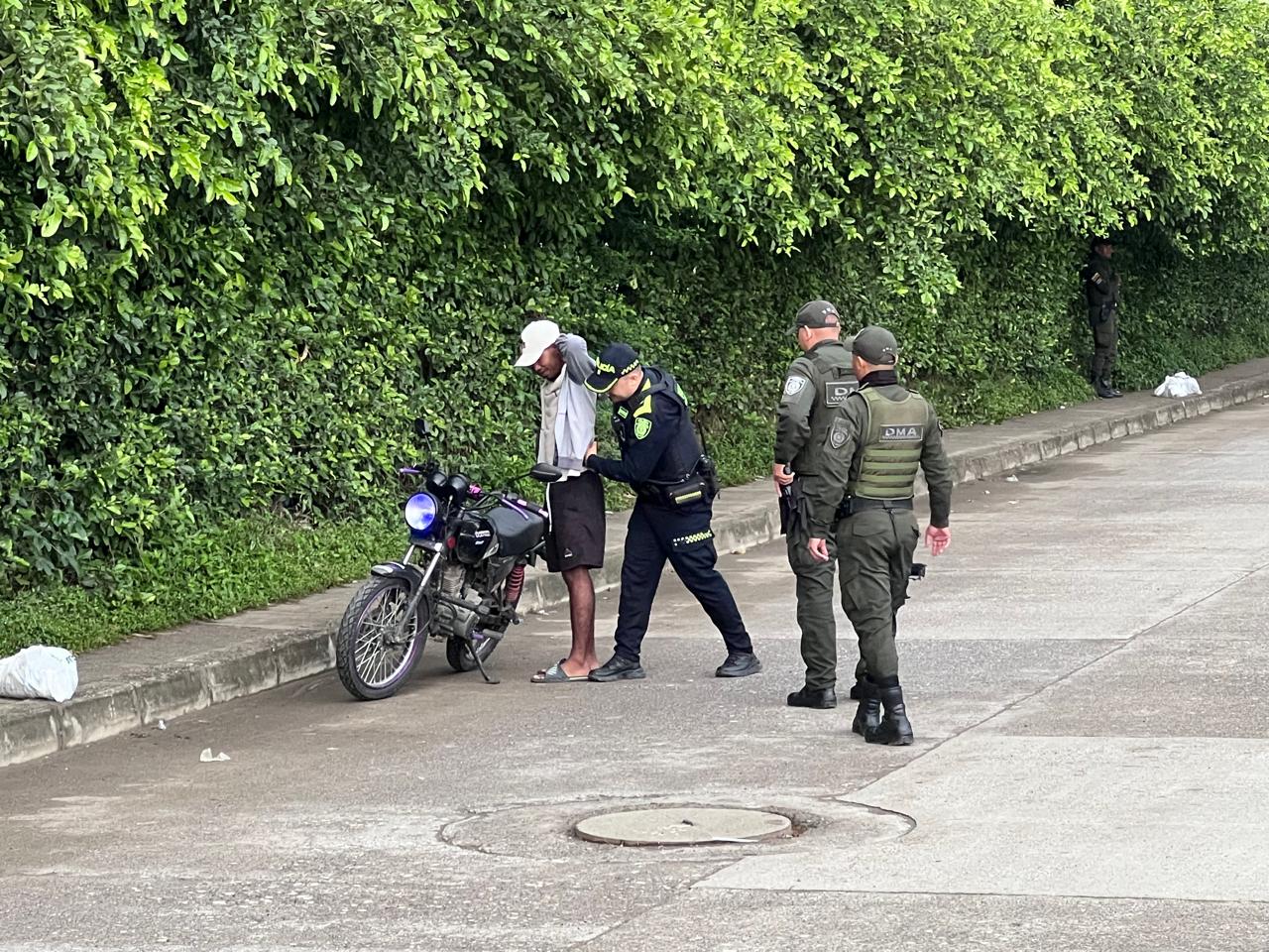 La Policía sigue en alerta máxima.