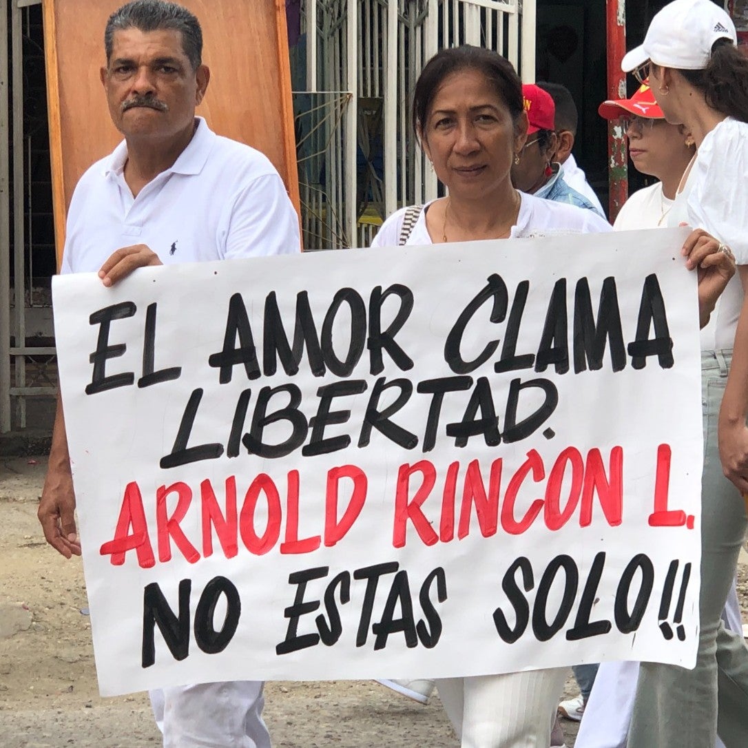 La familia que salió a marchar en Cartagena por la liberación de Arnold Rincón en el Chocó