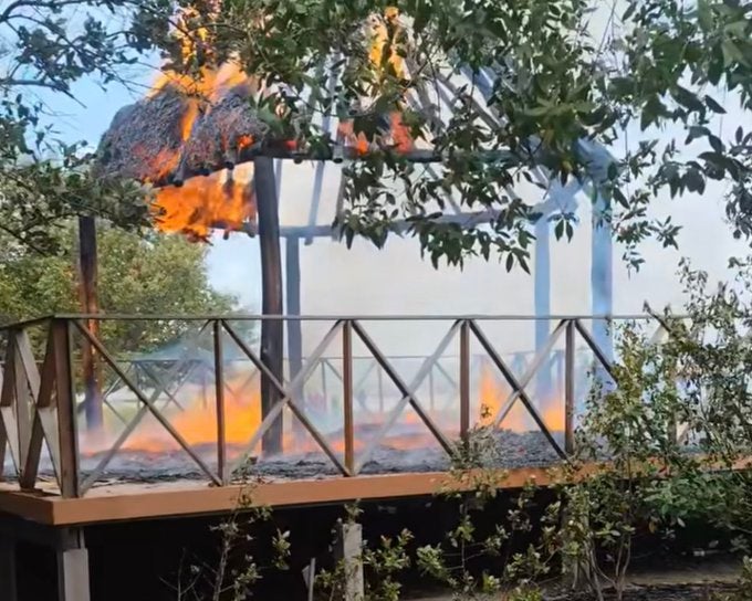 Incendio en Playa Manglares, Atlántico