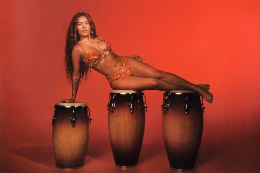 Karol G - Tropicoqueta