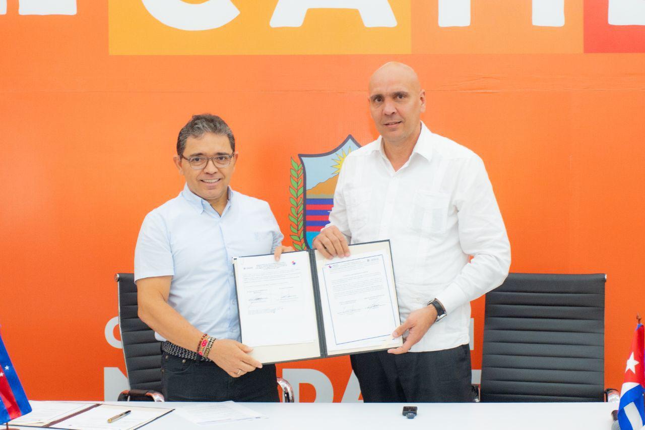 Magdalena y Cuba firman convenio para erradicar el analfabetismo en este departamento