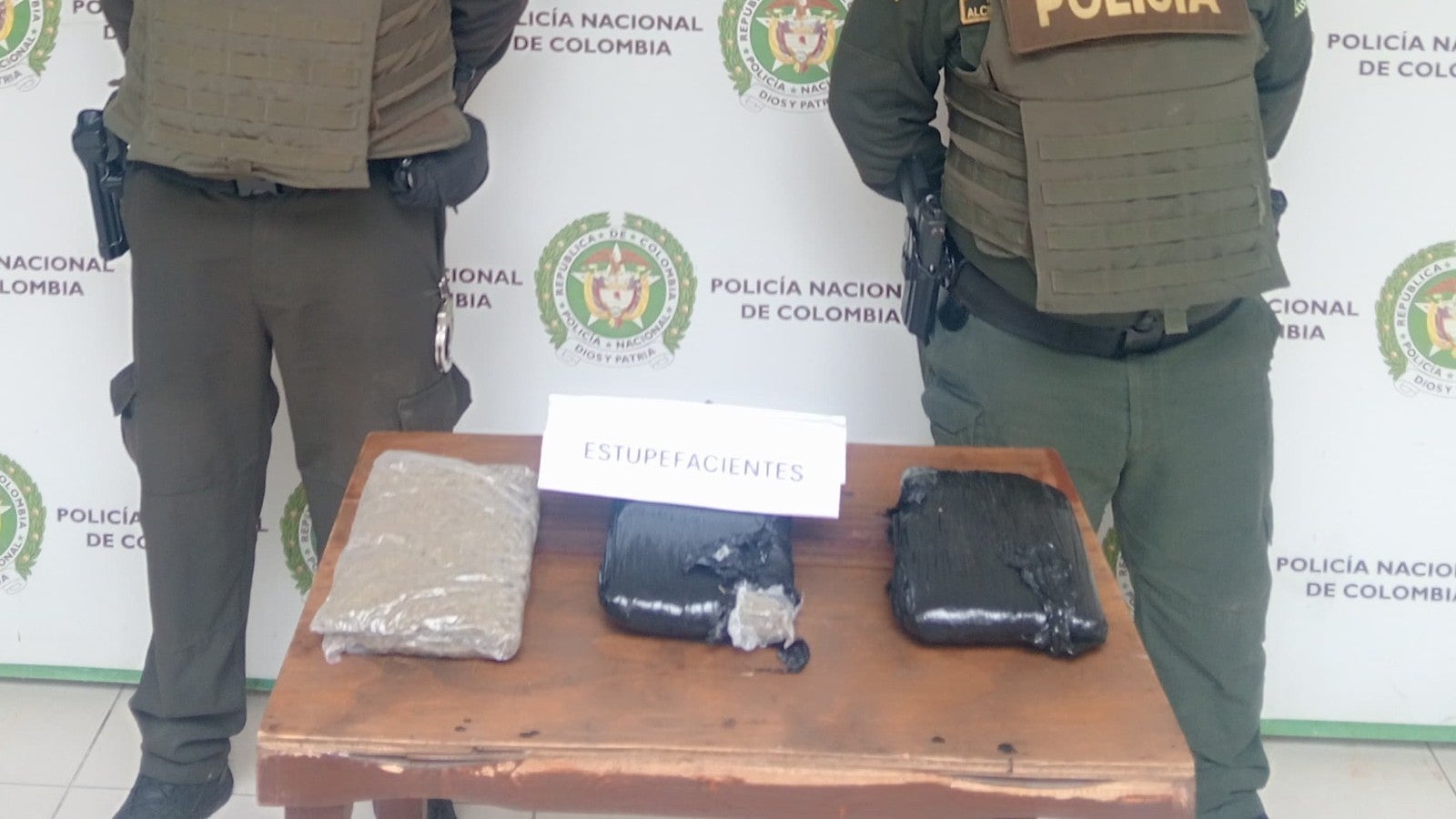 En la zona industrial de Cartagena incautan más de 1.500 dosis de droga en un camión de encomiendas