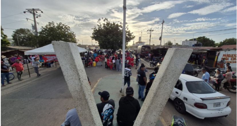 Bloqueo en Paraguachón.