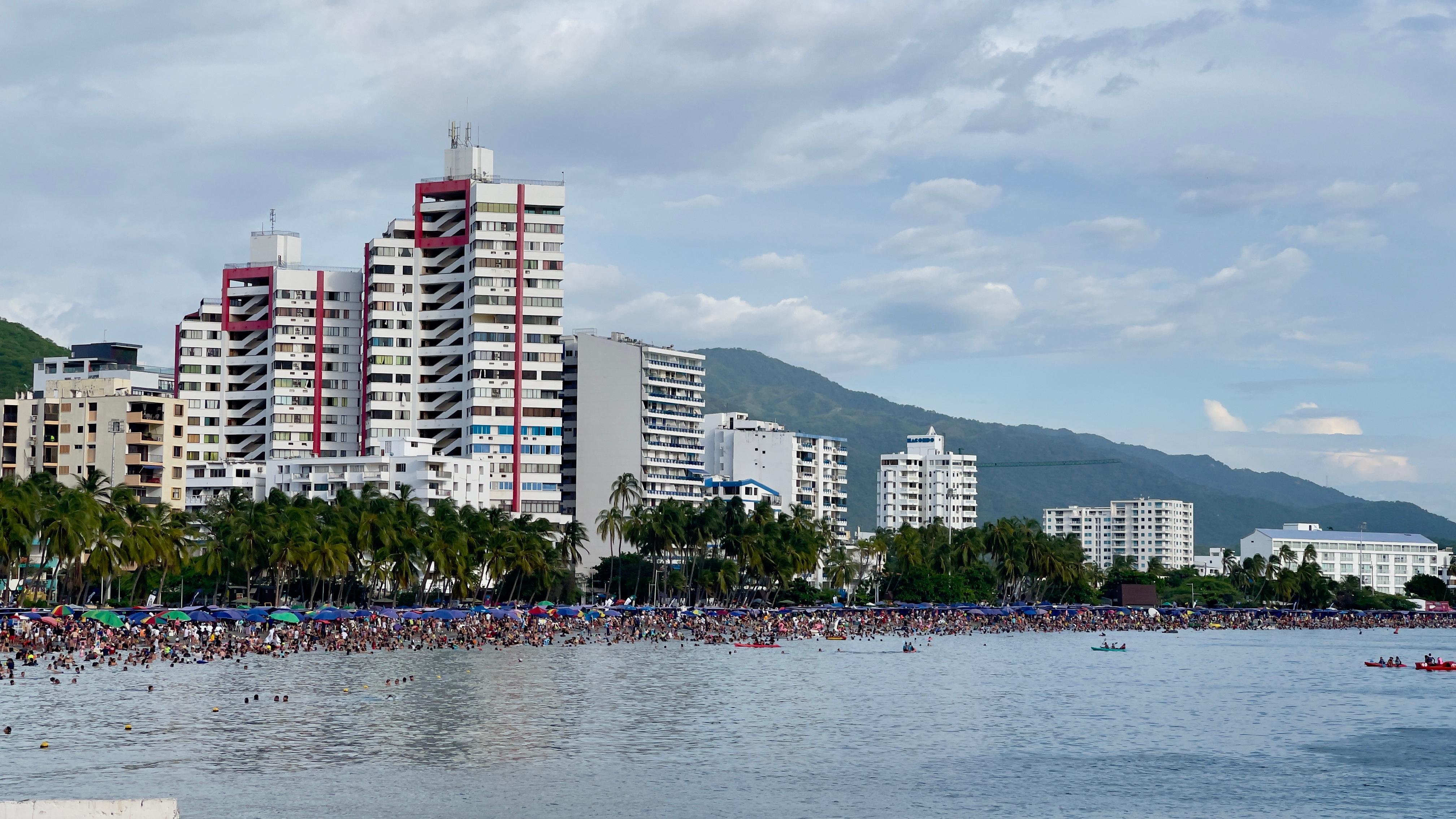 Santa Marta y el Magdalena viven repunte turístico con más de 300 mil visitantes en temporada de mitad de año