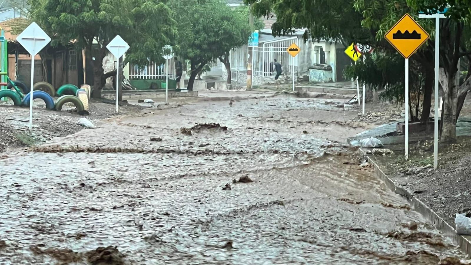 Santa Marta en alerta roja por amenaza de crecientes súbitas; CAF dona 200 mil dólares para atender la emergencia