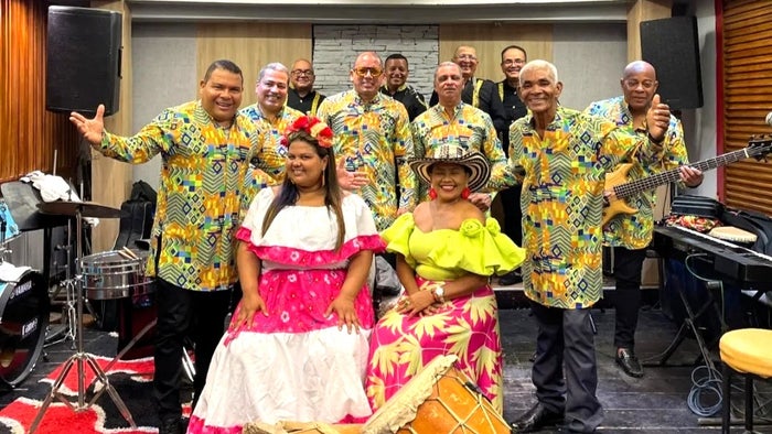 La cantadora Miriam Negrete se une a Soneros de Gamero para preservar el legado folclórico