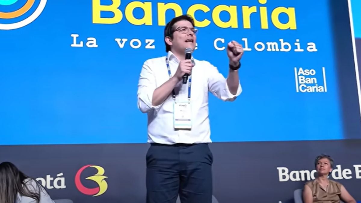 El último debate público de Miguel Uribe antes del atentado que lo dejó gravemente herido