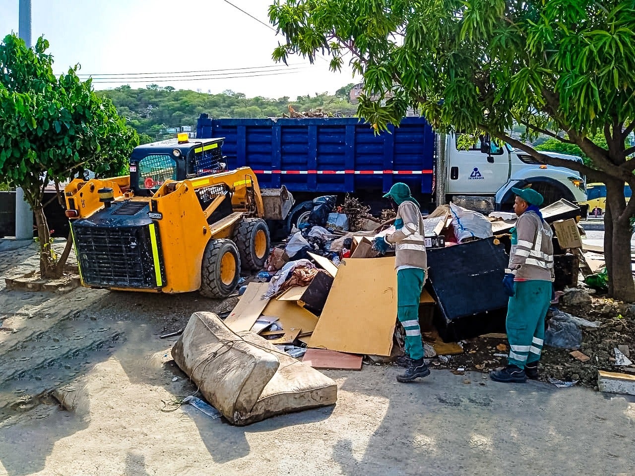 ESSMAR asegura supervisión permanente al servicio de aseo en Santa Marta tras contingencia por lluvias