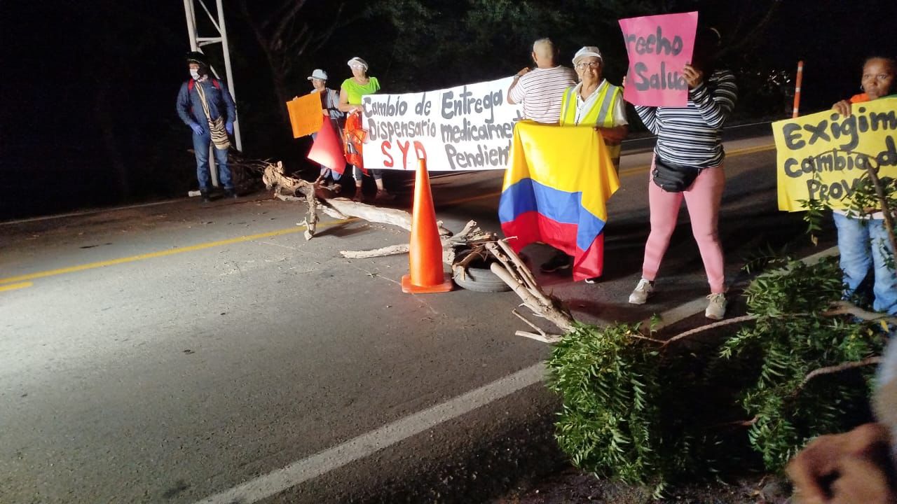 El bloqueo afecta la movilidad entre el norte y el sur de La Guajira.
