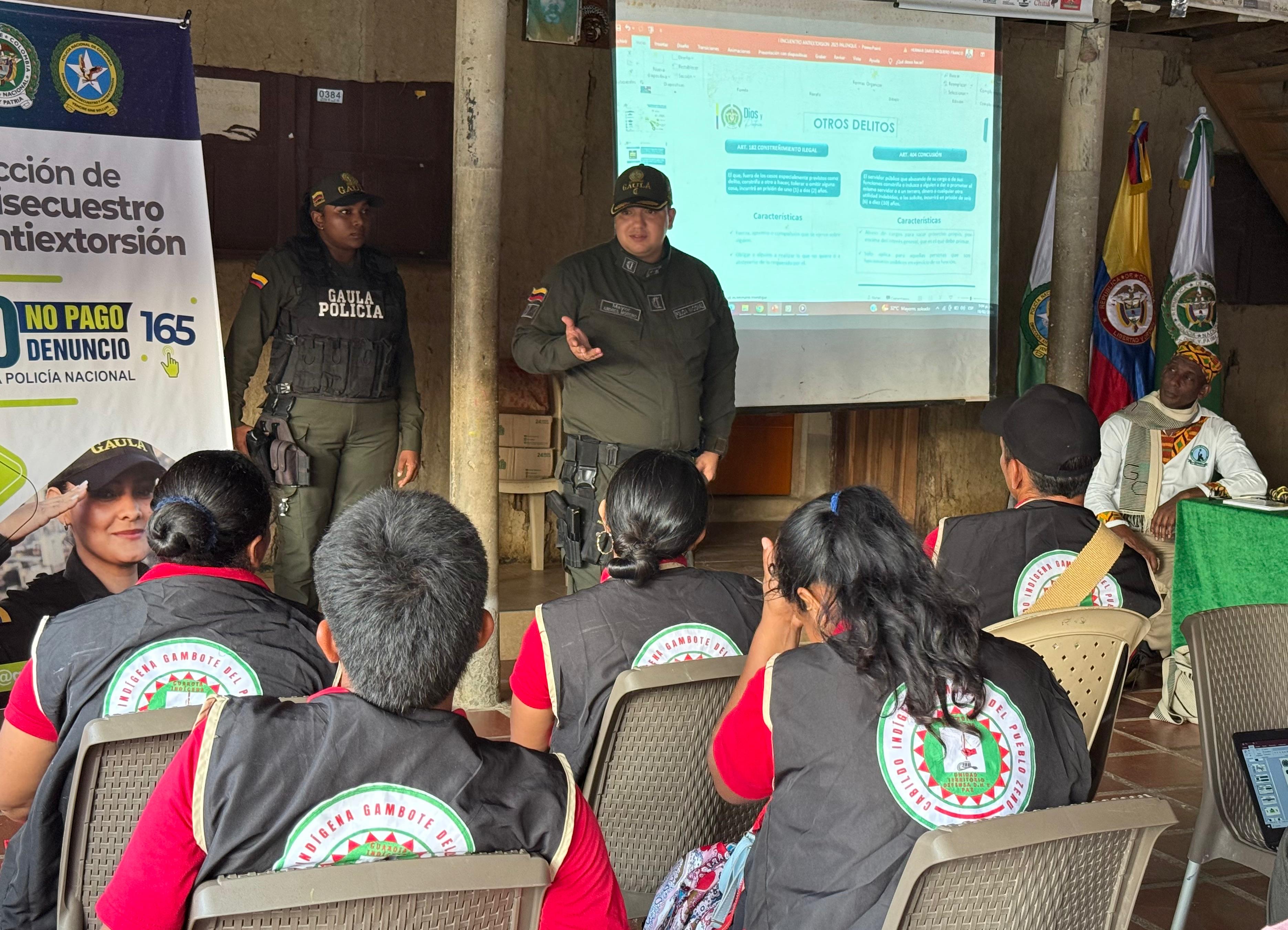 Policía en Bolívar