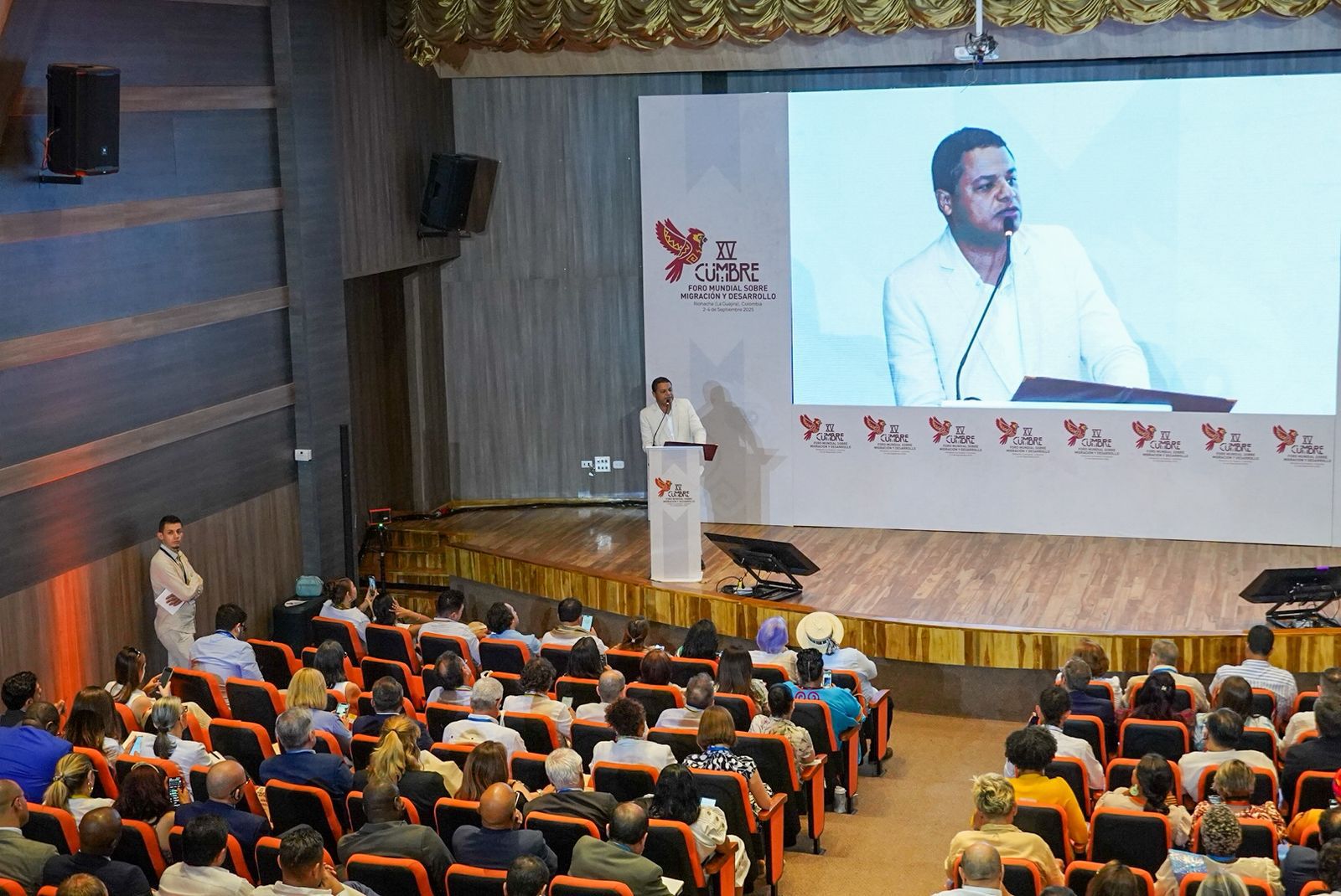 Ya son más de 6 mil menores de edad que han logrado ser acogidos por el apoyo de entidades internacionales