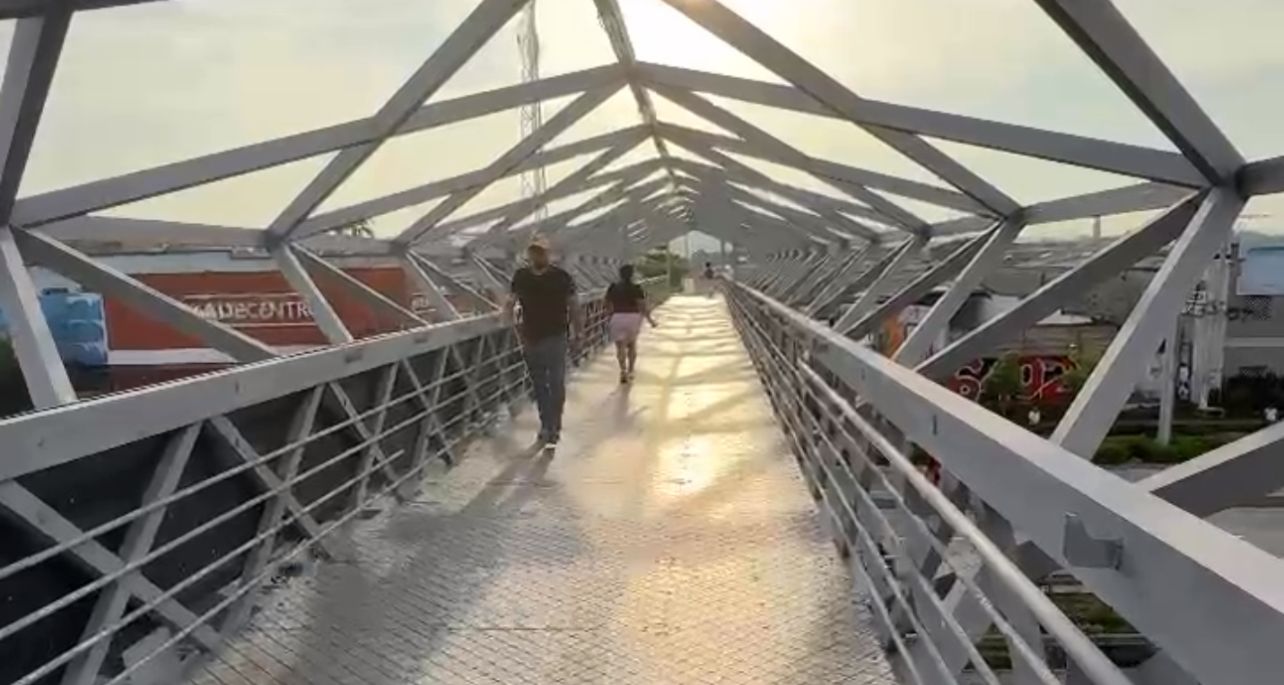 La comunidad denuncia que los hurtos a los elementos del puente son recurrentes