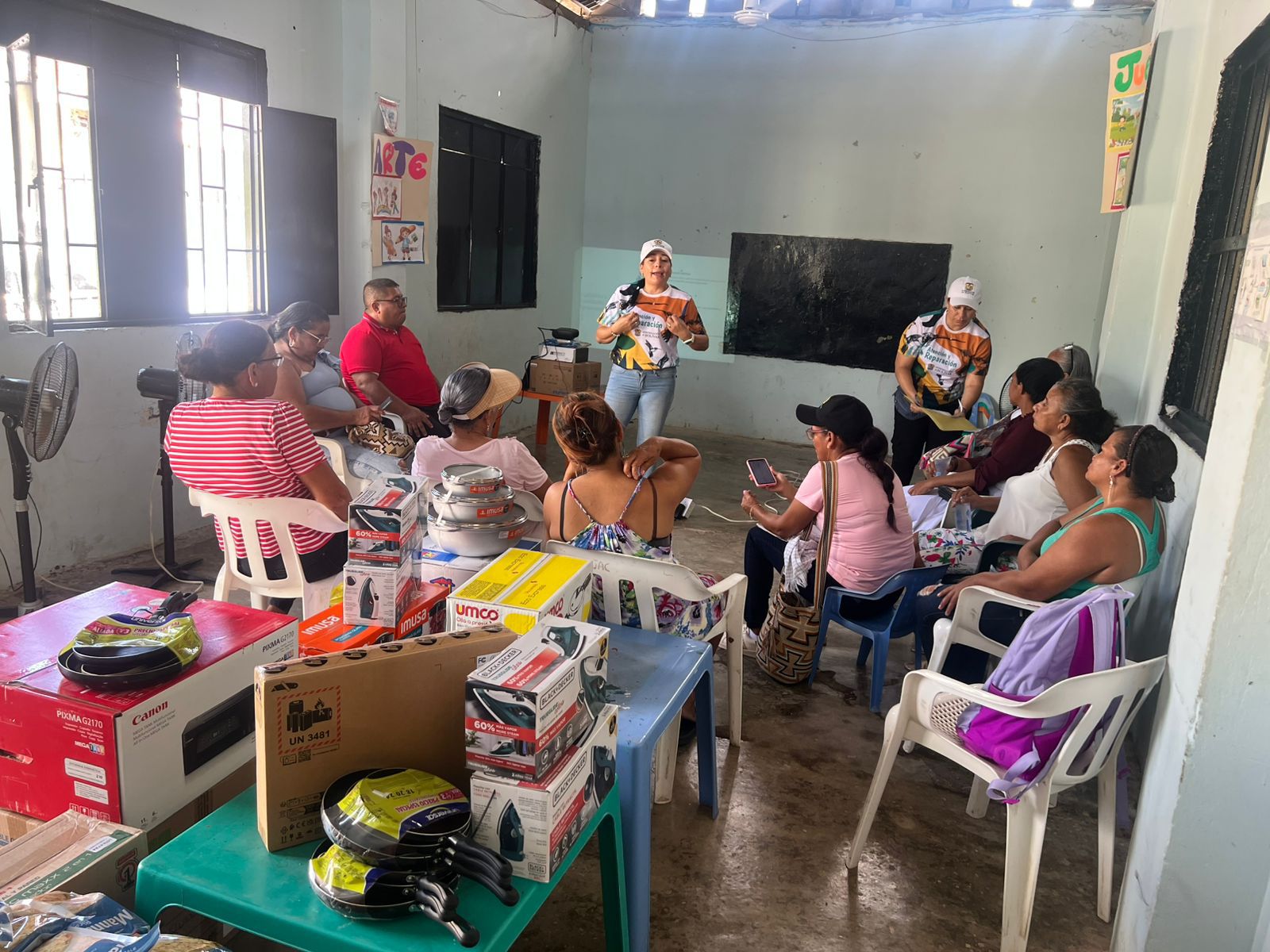 Cerro de Burgos en Bolívar estrena himno