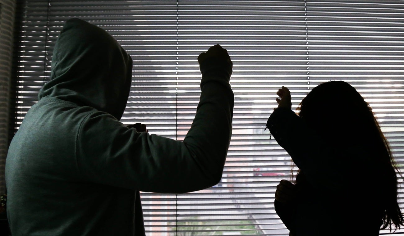 Mujer y suegra resultan heridas tras agresión con arma de fuego en Cesar