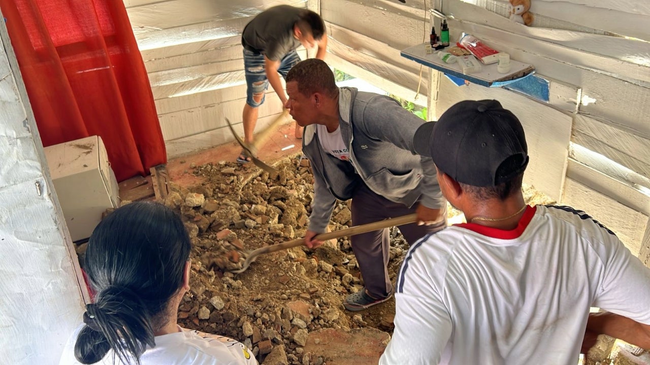 Madre e hija de 10 años habrían sido asesinadas y enterradas en su casa por la pareja sentimental de la mujer