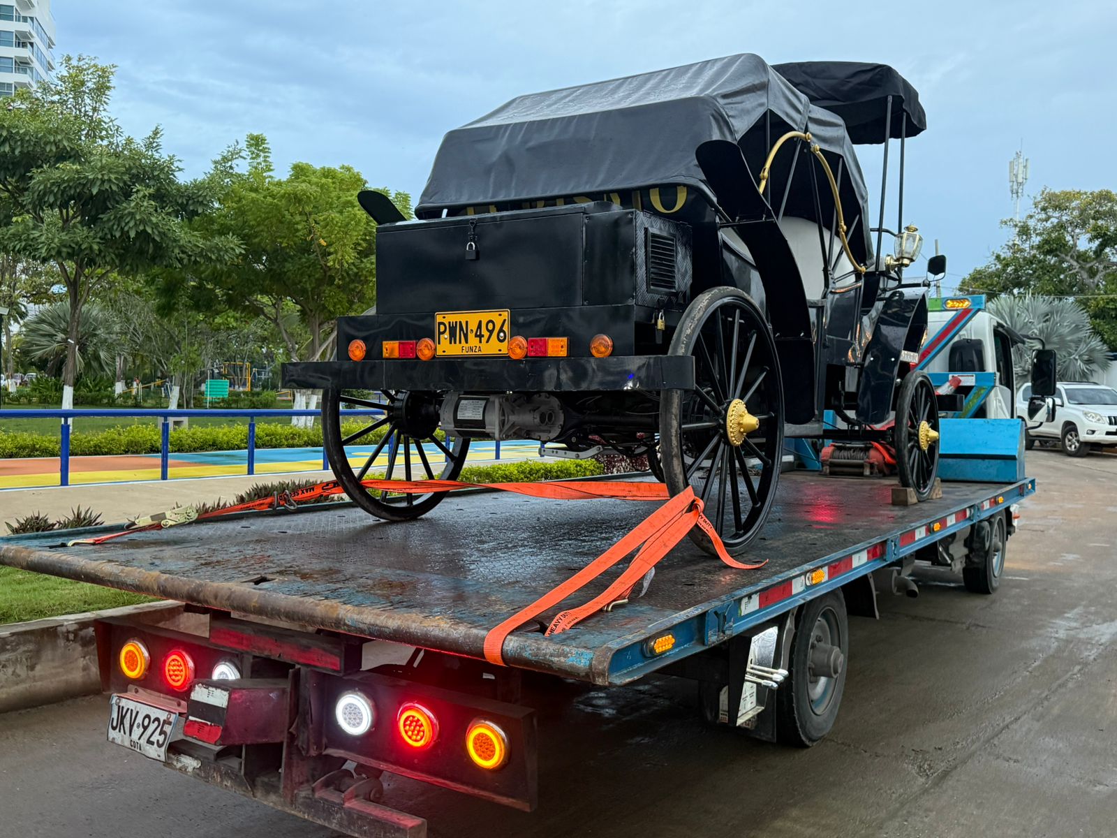 Coches eléctricos inmovilizados en Cartagena.