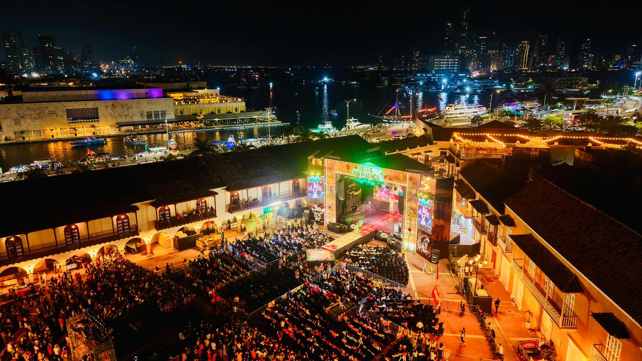 Plaza de la Aduana Fiestas de Independencia