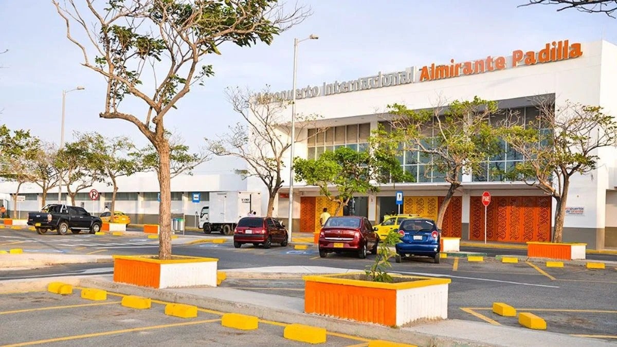 Aeropuerto Almirante Padilla