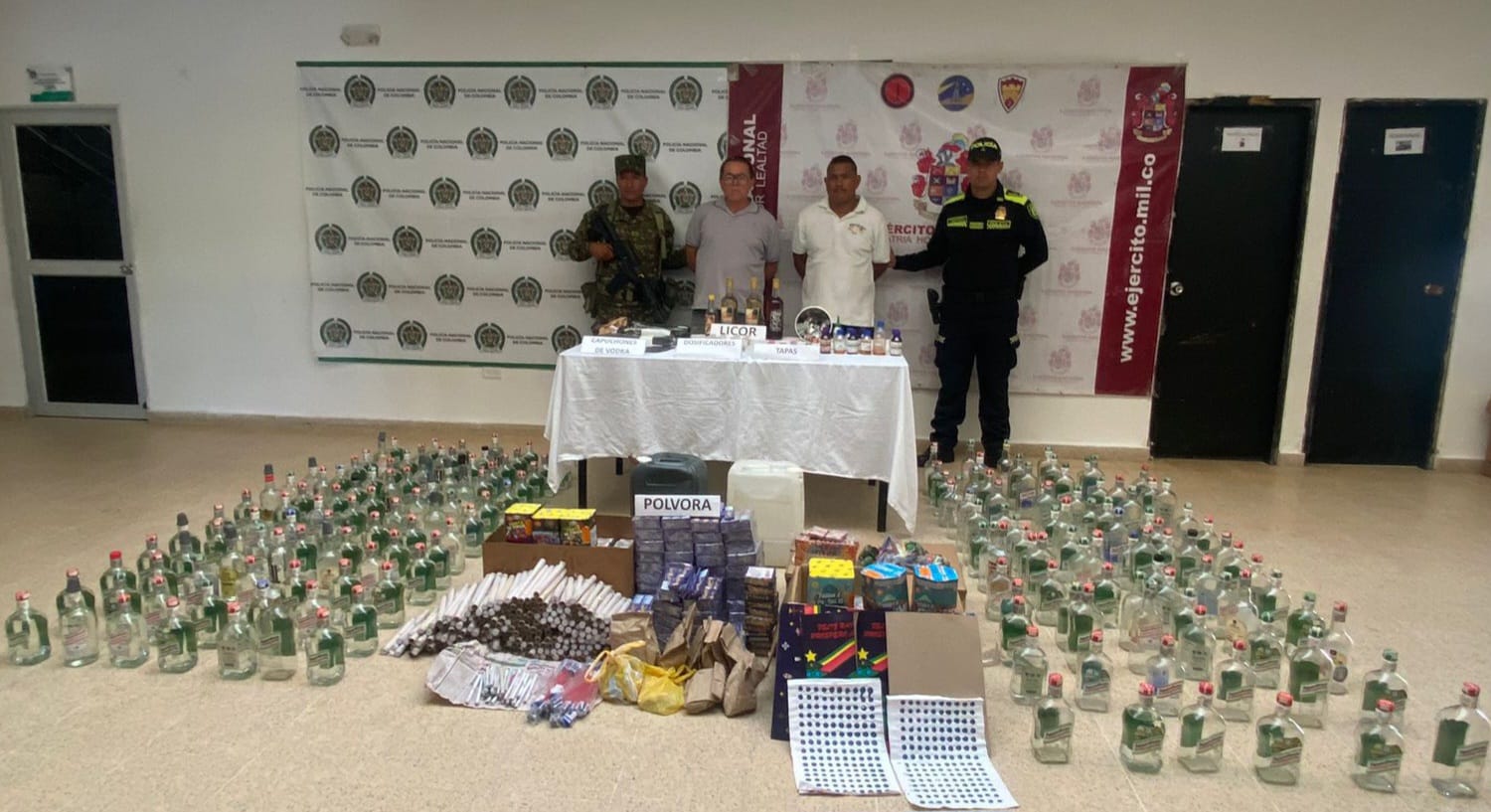 Incautan licor adulterado y pólvora en el Atlántico