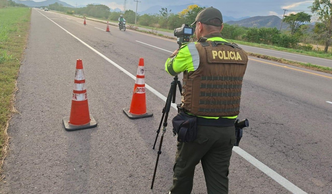 La Policía Nacional desplegó operativos viales en Cesar.