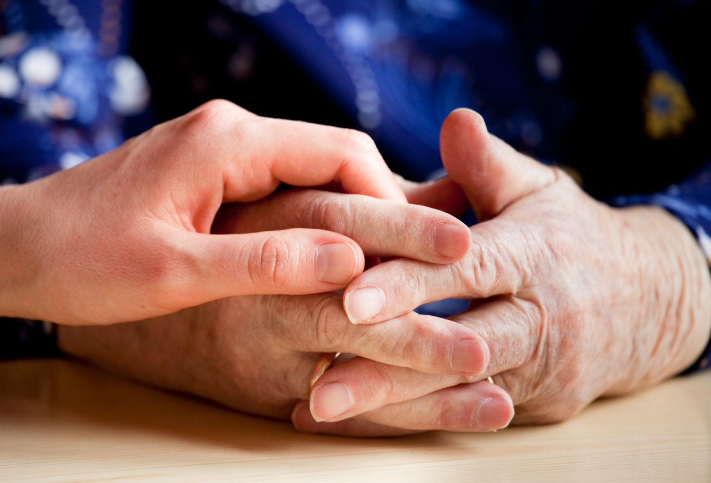 Las personas que laboren de manera temporal en un cargo público no son cobijadas por la ley que elevó de 65 a 70 años la edad de retiro forzoso.