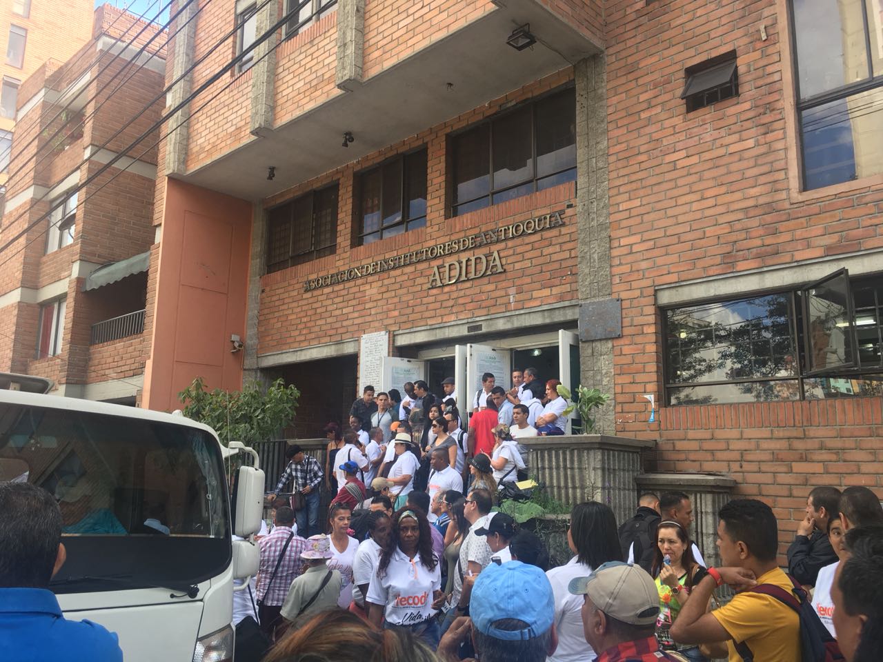 Referencia maestros en Antioquia.